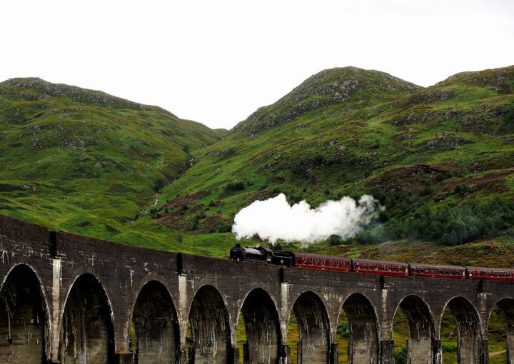Train - red and black train