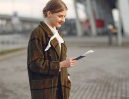 How to Optimize Layovers during Train Trips?