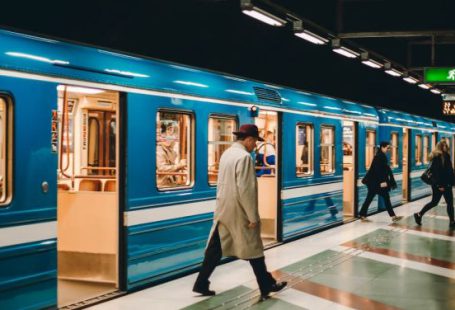 Speed Rail - Metro station with passengers on platform