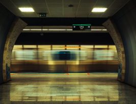 How to Navigate Train Stations in Foreign Countries?