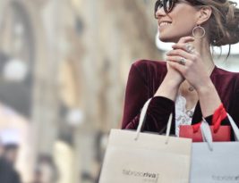 How to Shop for Essentials at Train Stations?